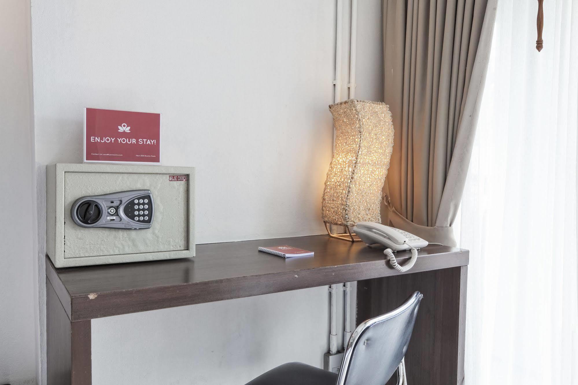 Zen Rooms Basic Nanai Phuket Patong Extérieur photo